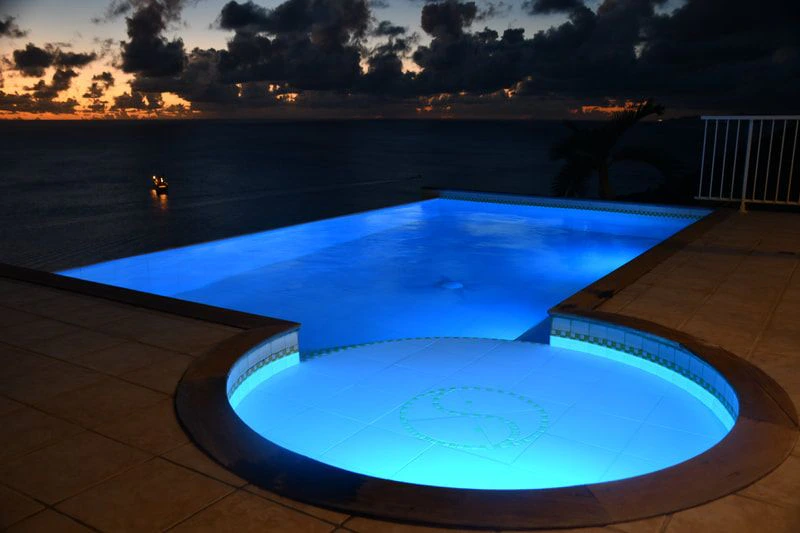 villa henson 03